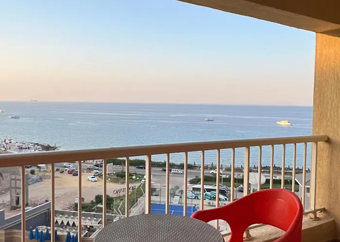 Porto Sokhna Pyramids Апарт-отель 5*
