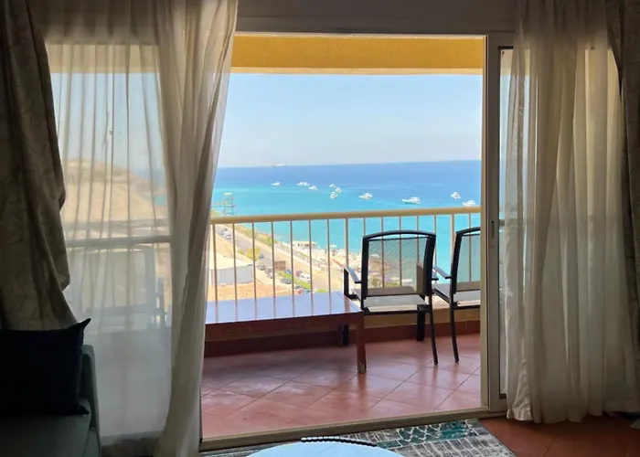 Porto Sokhna Pyramids Апарт-отель 5*